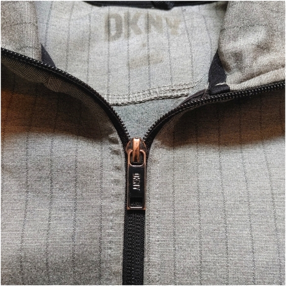 DKNY - Men's Lightweight Grey Pinstripe Zip Up Casual Jacket Coat - Picture 9 of 9